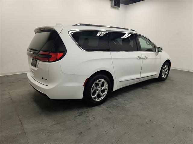 used 2021 Chrysler Pacifica Hybrid car, priced at $29,195