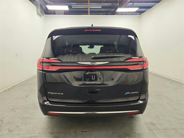 used 2022 Chrysler Pacifica Hybrid car, priced at $32,022