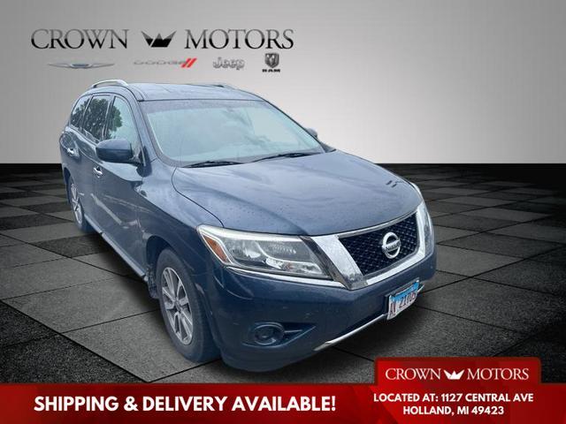 used 2016 Nissan Pathfinder car, priced at $9,595