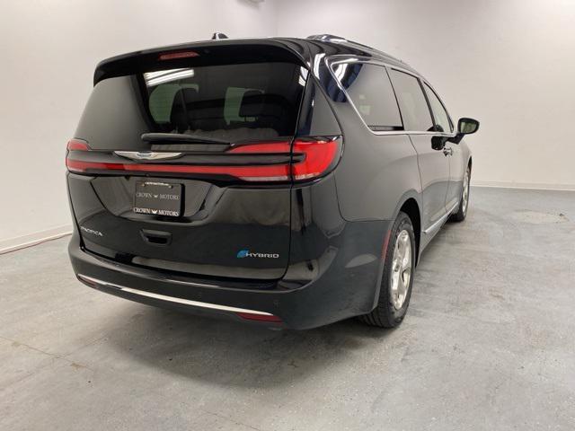 used 2021 Chrysler Pacifica Hybrid car, priced at $29,195