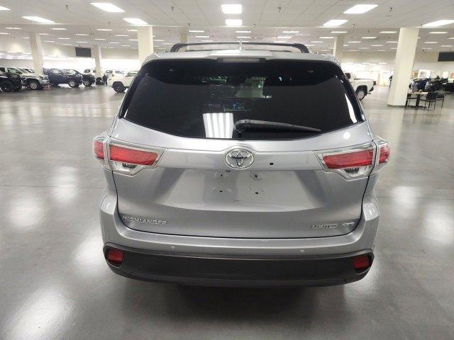 used 2016 Toyota Highlander car, priced at $17,974