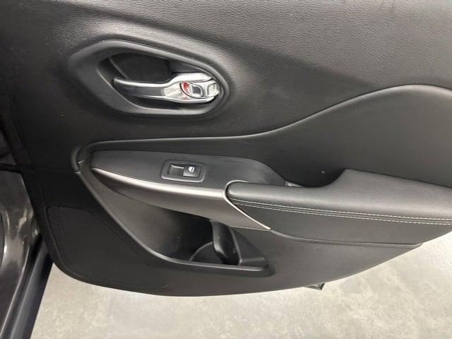 used 2021 Jeep Cherokee car, priced at $21,300