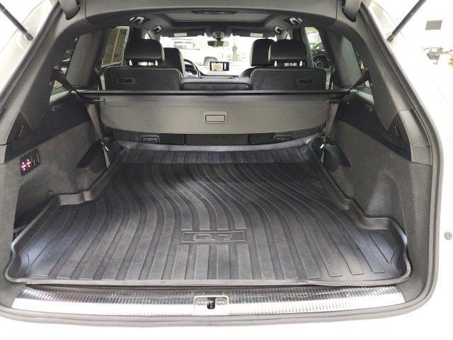 used 2017 Audi Q7 car, priced at $18,000