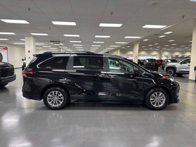 used 2022 Toyota Sienna car, priced at $42,891