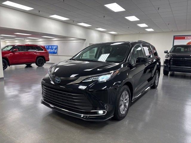 used 2022 Toyota Sienna car, priced at $42,891