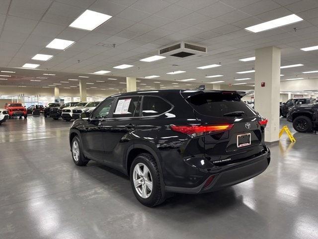 used 2023 Toyota Highlander car, priced at $33,342