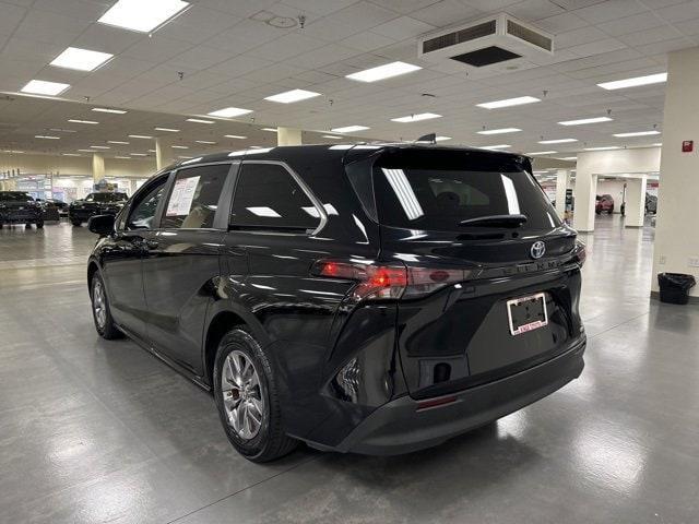 used 2024 Toyota Sienna car, priced at $39,028