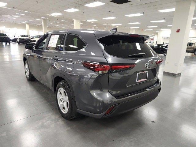 used 2024 Toyota Highlander car, priced at $36,209