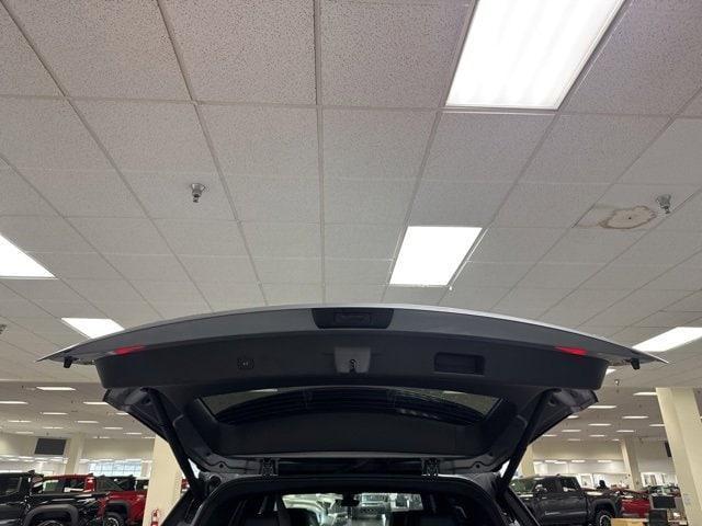 used 2023 Chevrolet Traverse car, priced at $40,974