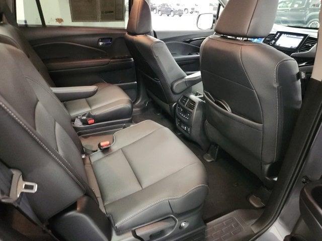 used 2022 Honda Pilot car, priced at $34,000