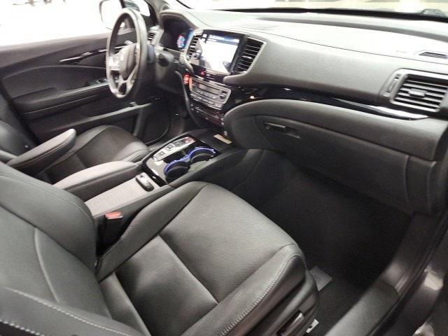 used 2022 Honda Pilot car, priced at $34,000