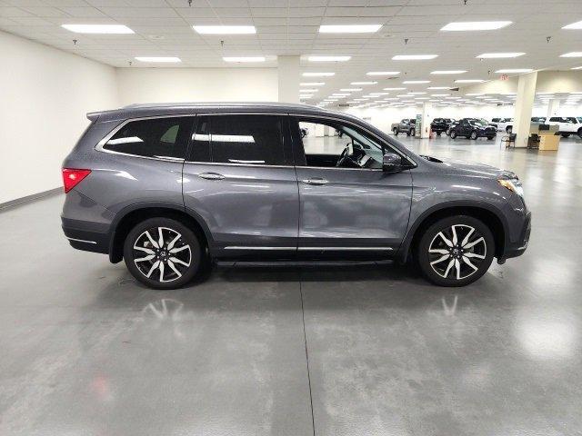 used 2022 Honda Pilot car, priced at $34,000