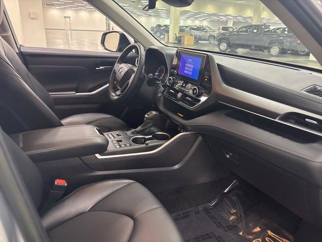 used 2024 Toyota Highlander car, priced at $42,974