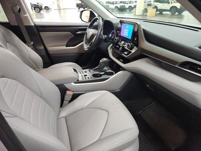 used 2023 Toyota Highlander car, priced at $40,617