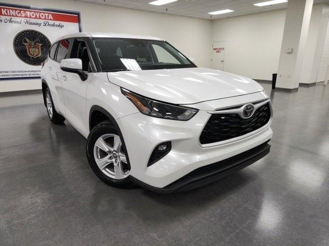 used 2024 Toyota Highlander car, priced at $38,974
