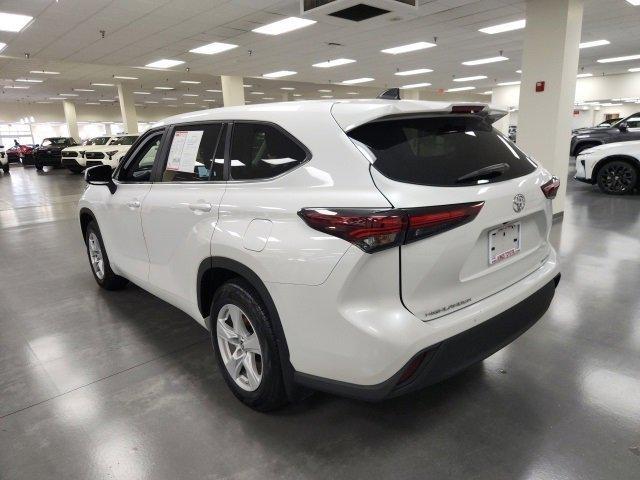 used 2024 Toyota Highlander car, priced at $38,900
