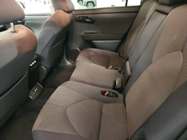 used 2024 Toyota Highlander car, priced at $38,900