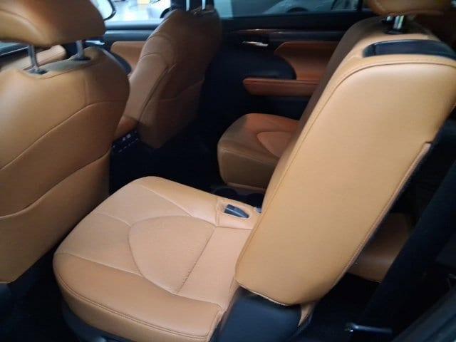 used 2024 Toyota Highlander car, priced at $42,200