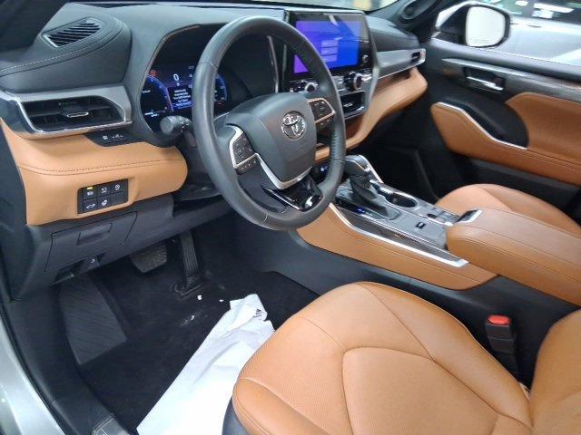used 2024 Toyota Highlander car, priced at $42,200