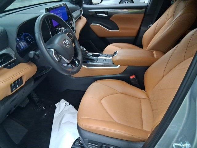 used 2024 Toyota Highlander car, priced at $42,200