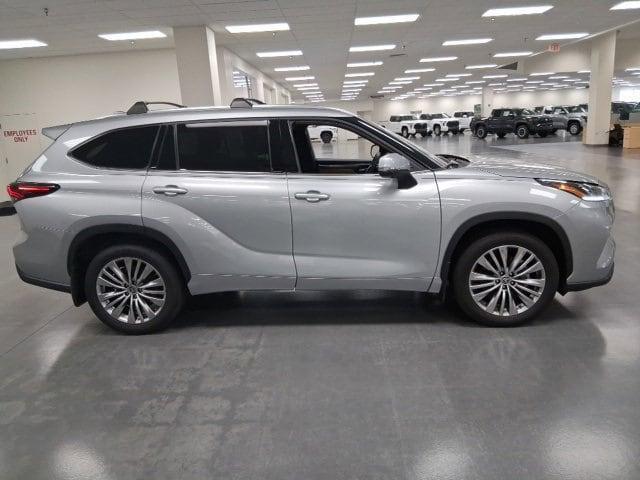 used 2024 Toyota Highlander car, priced at $42,200