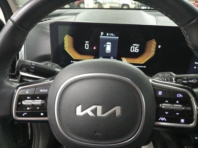 used 2024 Kia Sorento car, priced at $29,400