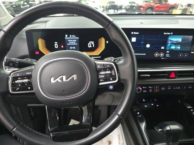 used 2024 Kia Sorento car, priced at $29,400