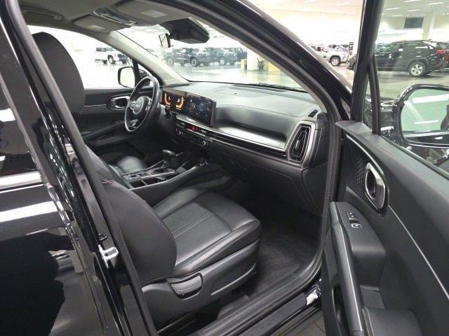 used 2024 Kia Sorento car, priced at $29,400