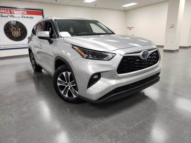 used 2022 Toyota Highlander Hybrid car, priced at $32,866