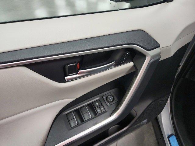 new 2025 Toyota RAV4 car, priced at $40,571