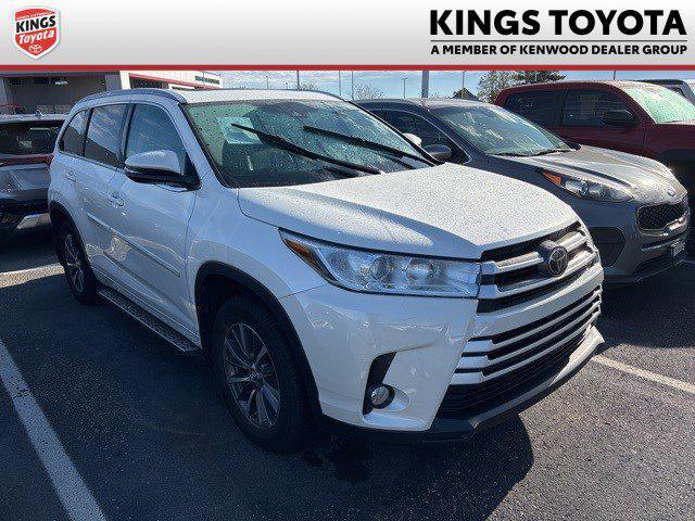 used 2017 Toyota Highlander car, priced at $22,069