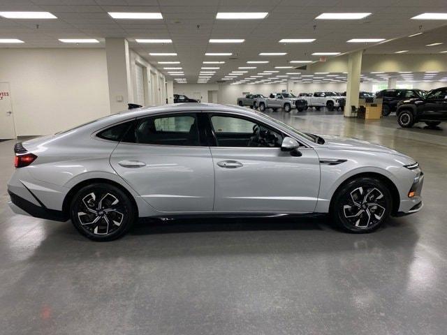 used 2025 Hyundai Sonata car, priced at $26,000