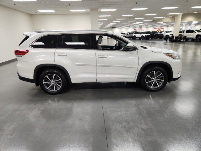 used 2018 Toyota Highlander car, priced at $24,500