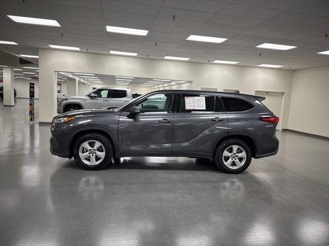 used 2020 Toyota Highlander car, priced at $23,520