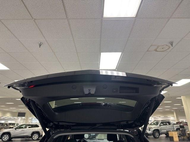 used 2022 Chevrolet Equinox car, priced at $20,770