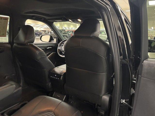 used 2023 Toyota Highlander car, priced at $42,998