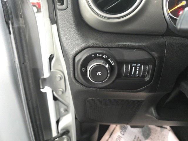 used 2022 Jeep Wrangler Unlimited car, priced at $28,000