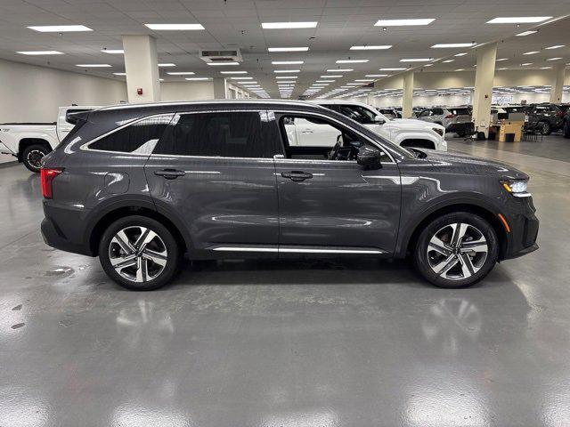 used 2023 Kia Sorento Plug-In Hybrid car, priced at $34,602