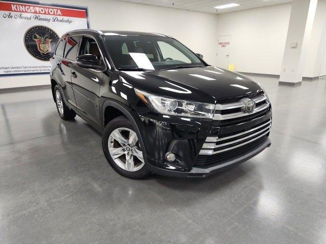 used 2018 Toyota Highlander car, priced at $29,015