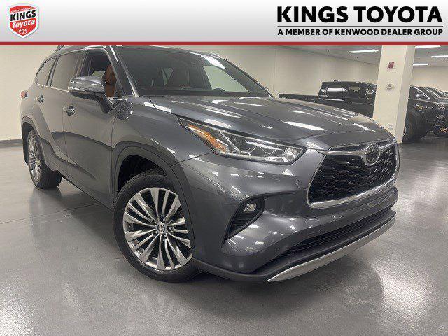 used 2020 Toyota Highlander car, priced at $36,767