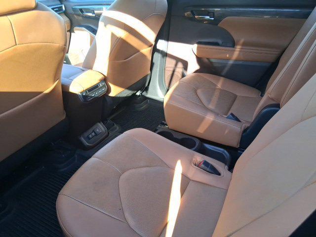 used 2020 Toyota Highlander car, priced at $36,767