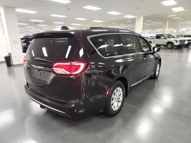 used 2017 Chrysler Pacifica car, priced at $14,974