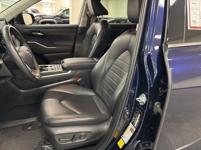 used 2022 Toyota Highlander car, priced at $39,098
