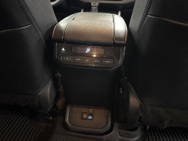 used 2022 Toyota Highlander car, priced at $39,098