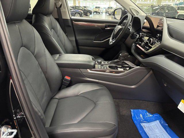new 2026 Toyota Highlander car, priced at $53,473