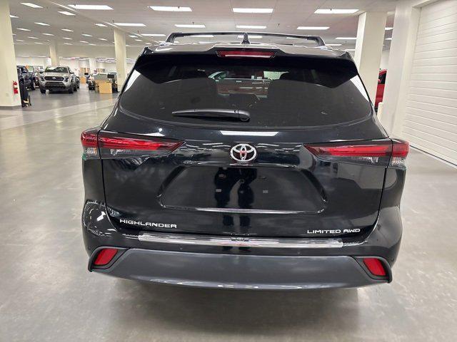 new 2026 Toyota Highlander car, priced at $53,473