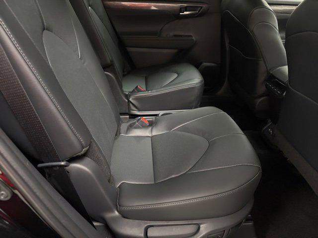 new 2026 Toyota Highlander car, priced at $53,473