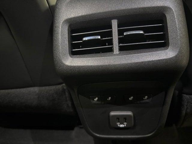 used 2022 Chevrolet Equinox car, priced at $26,976