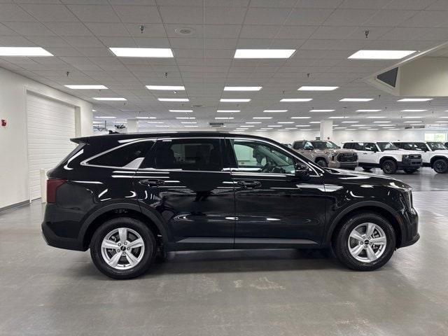 used 2024 Kia Sorento car, priced at $24,974
