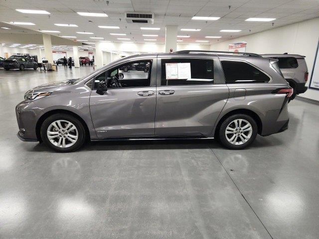 used 2021 Toyota Sienna car, priced at $38,622